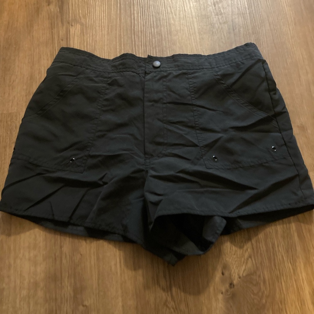 Island Pearls Lightweight Black Shorts 14